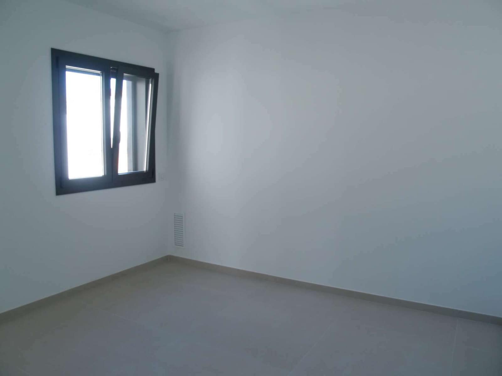 4 slaapkamer Villa te koop in Empuriabrava met zwembad garage - € 689.000 (Ref: 9759219)