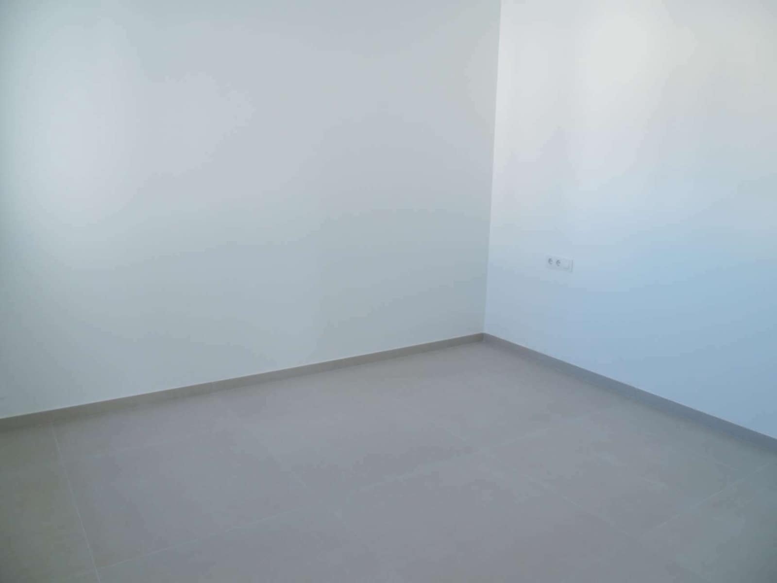 4 slaapkamer Villa te koop in Empuriabrava met zwembad garage - € 689.000 (Ref: 9759219)