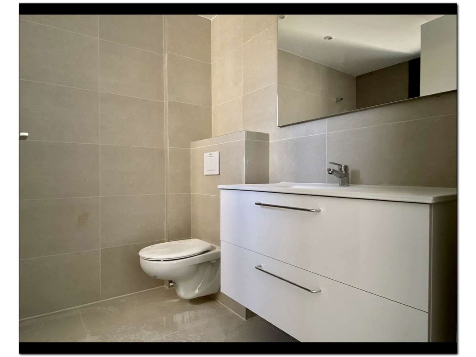 4 sypialnia Dom blizniak na sprzedaż w Empuriabrava z basenem garażem - 789 000 € (Ref: 9759221)