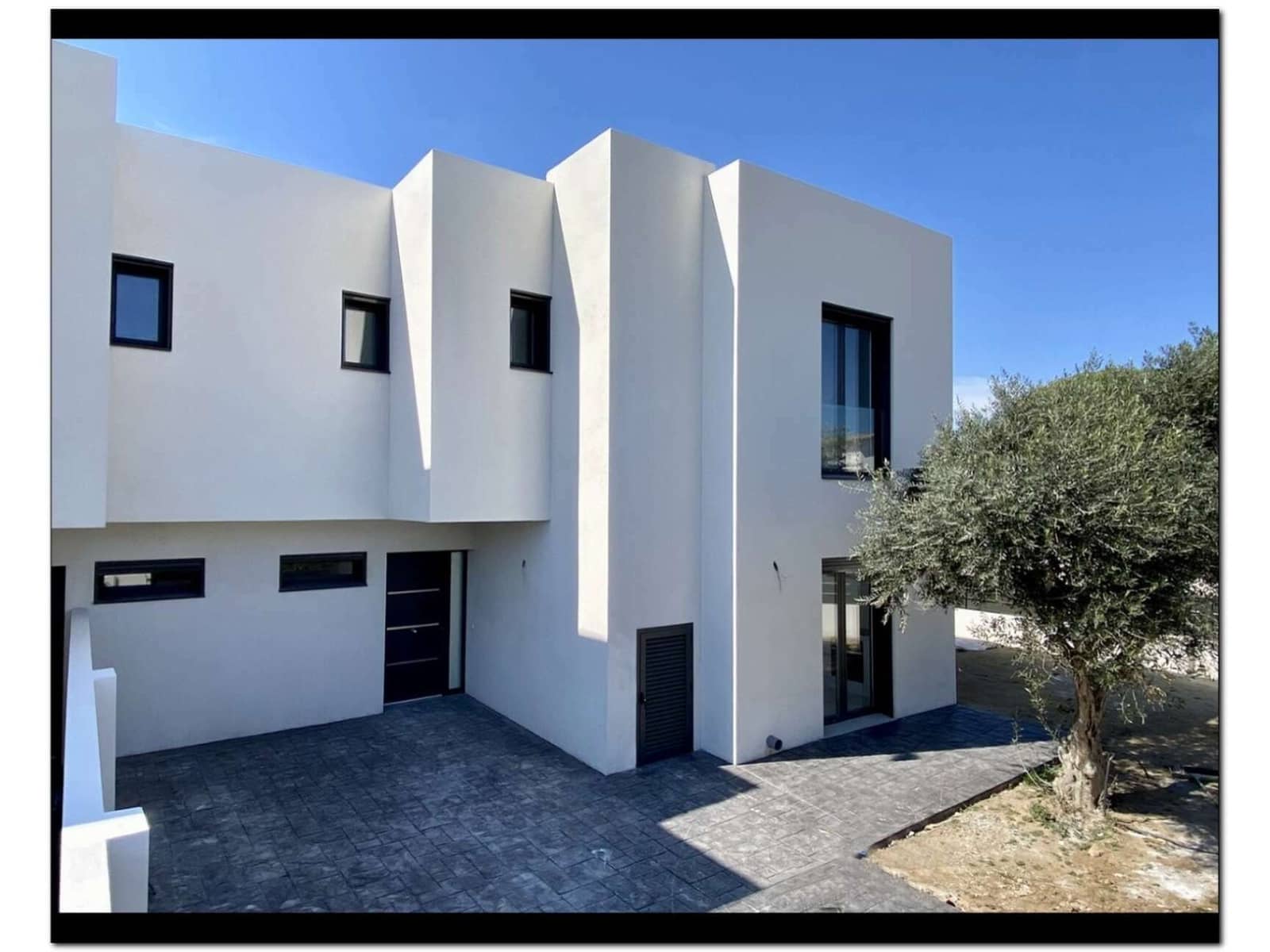 4 sypialnia Dom blizniak na sprzedaż w Empuriabrava z basenem garażem - 789 000 € (Ref: 9759221)