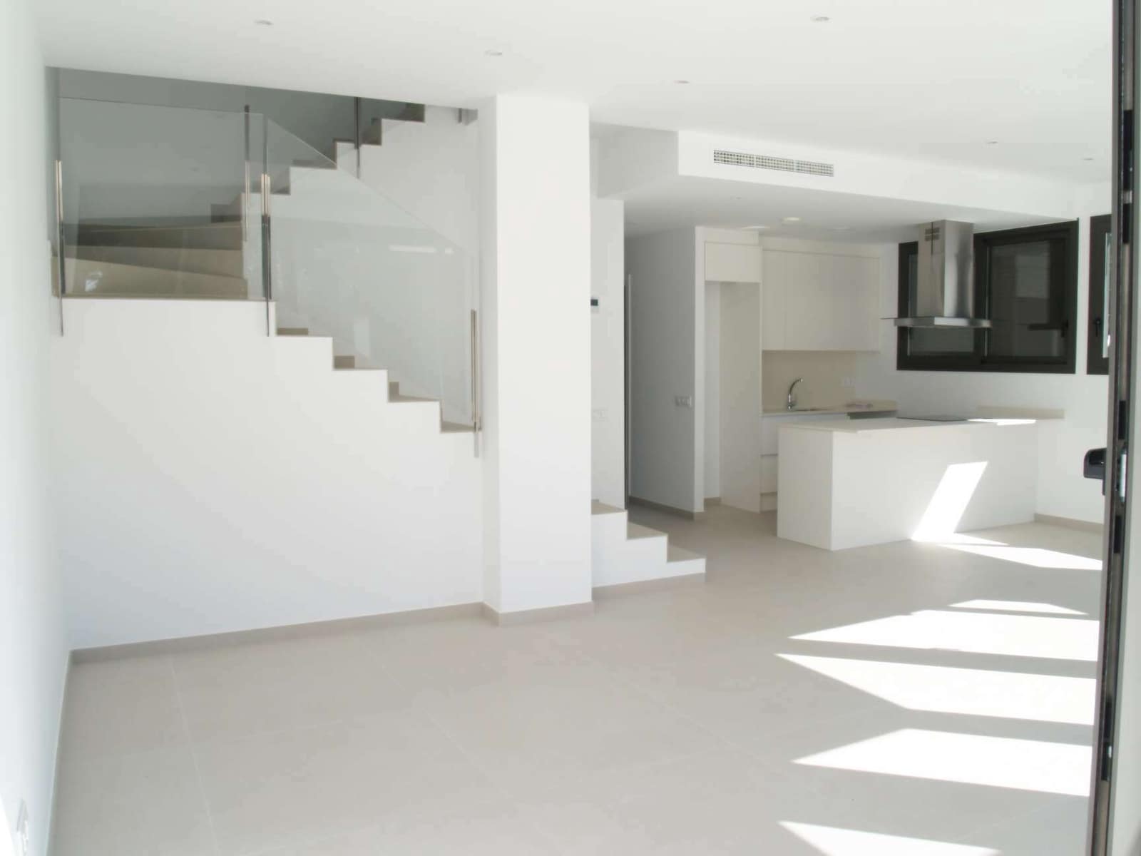 4 soverom Villa til salgs i Empuriabrava med svømmebasseng garasje - € 689 000 (Ref: 9759222)