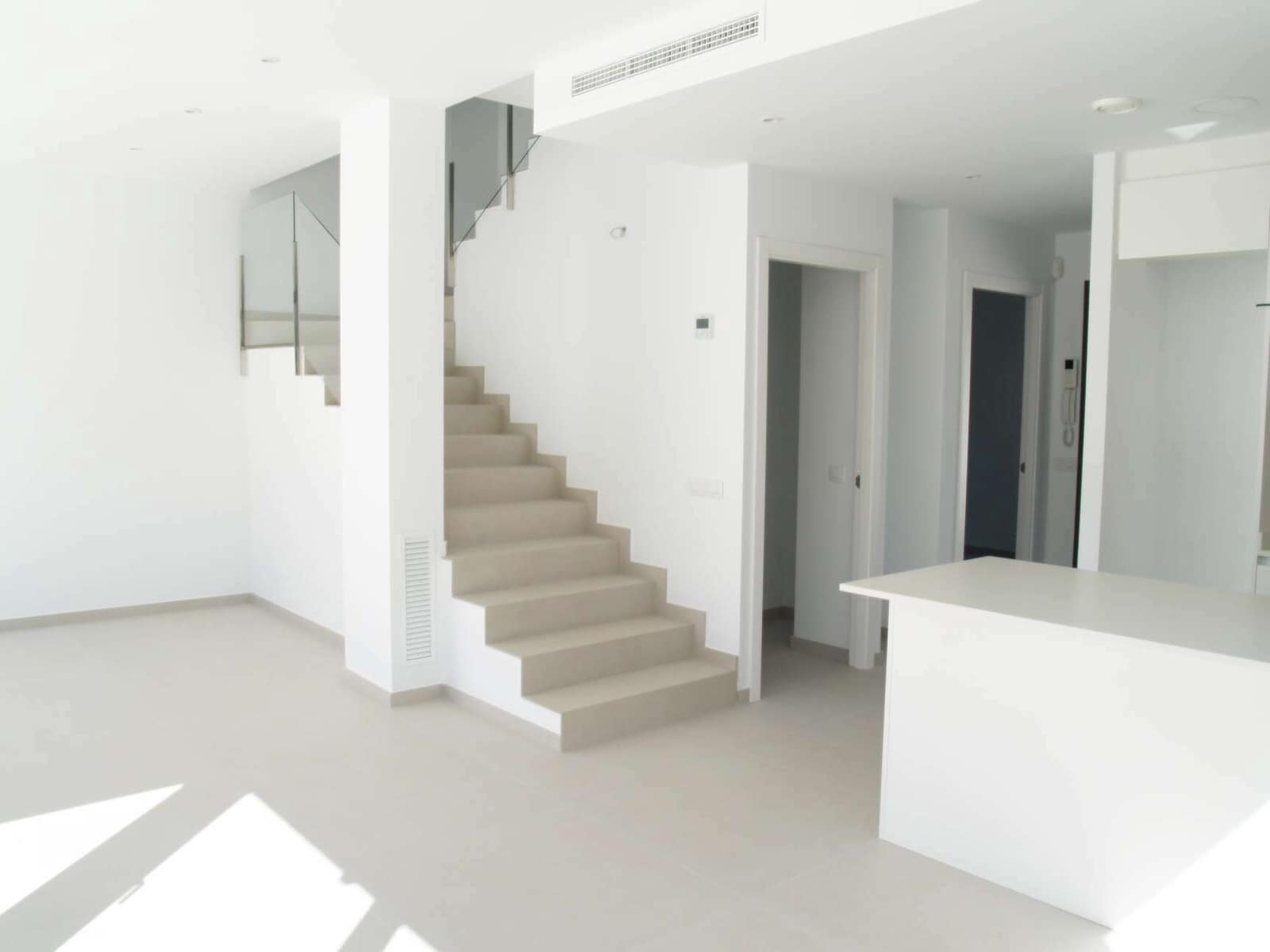 4 soverom Villa til salgs i Empuriabrava med svømmebasseng garasje - € 689 000 (Ref: 9759222)