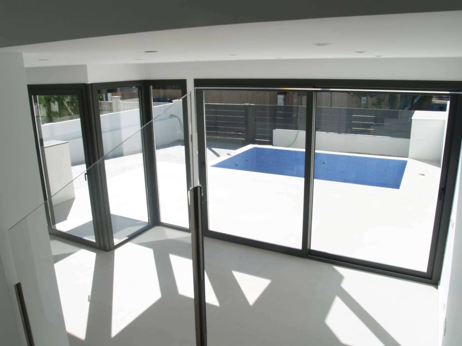 4 soverom Villa til salgs i Empuriabrava med svømmebasseng garasje - € 689 000 (Ref: 9759222)