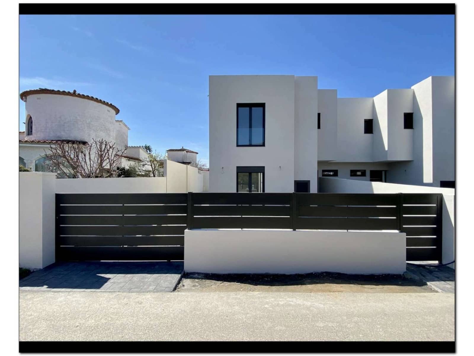 4 sypialnia Dom blizniak na sprzedaż w Empuriabrava z basenem - 789 000 € (Ref: 9759223)