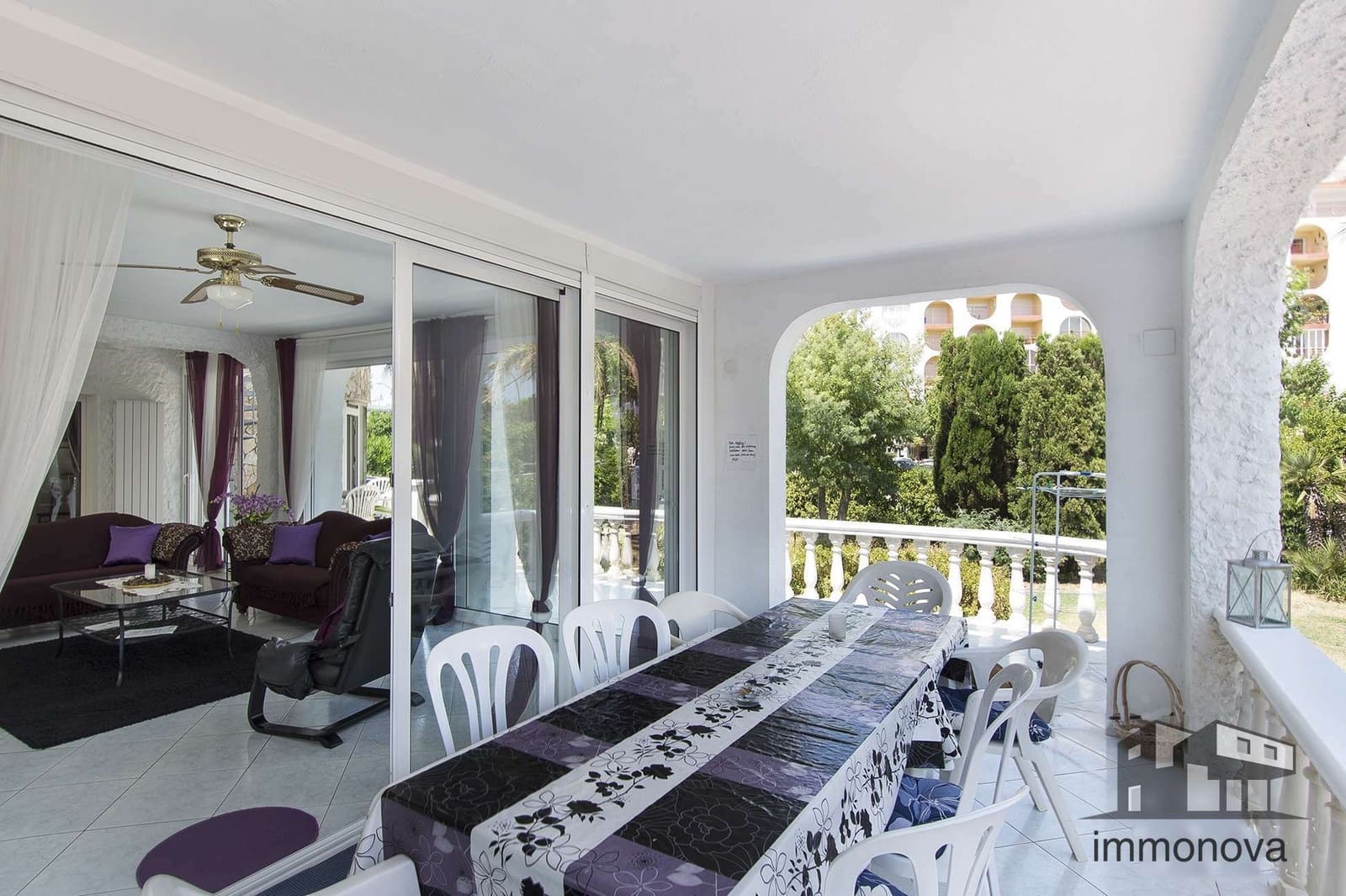 4 slaapkamer Villa te koop in Empuriabrava met zwembad garage - € 1.390.000 (Ref: 9759224)