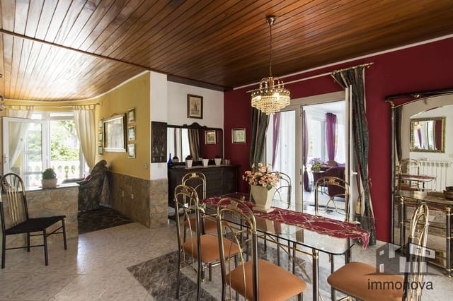 4 soveværelse Villa til salg i Empuriabrava, Castelló d'Empúries med swimmingpool garage - € 1.390.000 (Ref: 9759224)