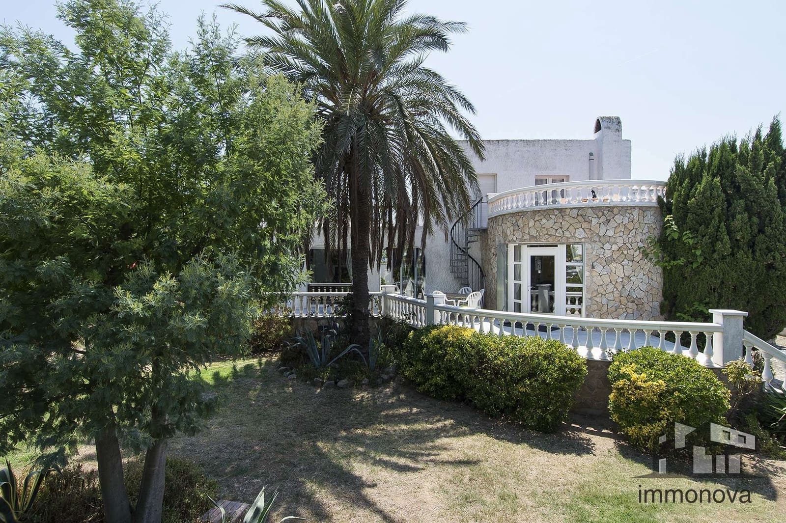 4 slaapkamer Villa te koop in Empuriabrava met zwembad garage - € 1.390.000 (Ref: 9759224)