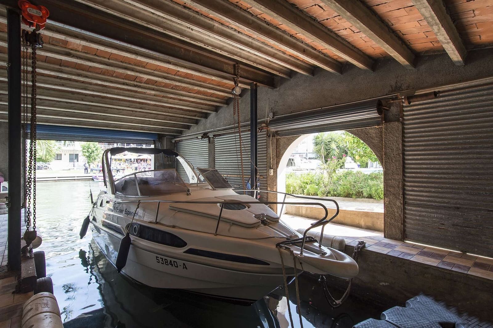 5 soverom Villa til salgs i Empuriabrava med svømmebasseng garasje - € 2 495 000 (Ref: 9759225)