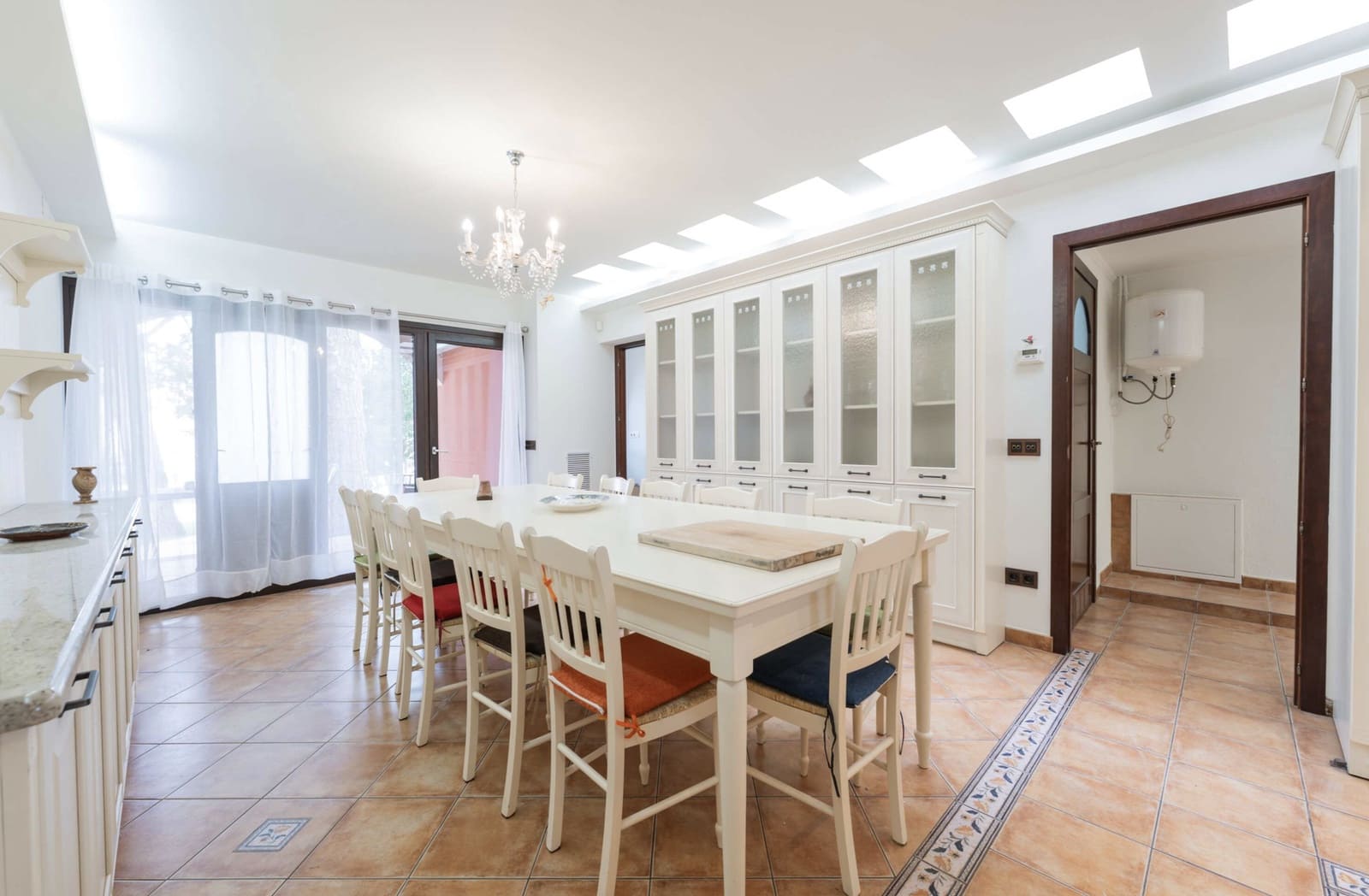 5 soveværelse Villa til salg i Empuriabrava med swimmingpool garage - € 1.590.000 (Ref: 9811431)