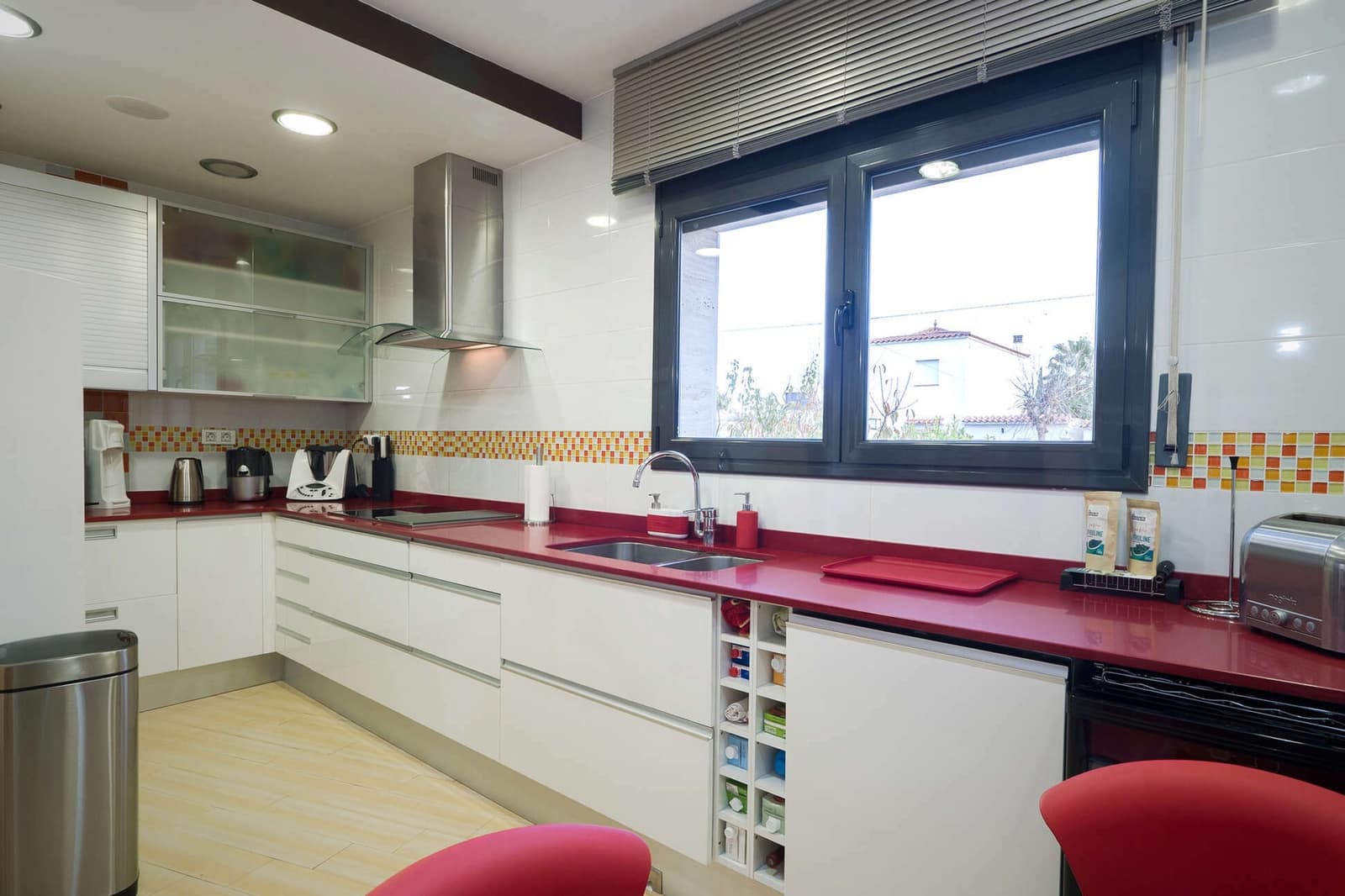 5 quarto Moradia para venda em Empuriabrava com piscina garagem - 1 380 000 € (Ref: 9815752)