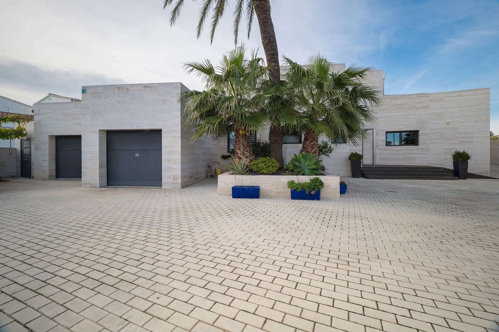 5 quarto Moradia para venda em Empuriabrava com piscina garagem - 1 380 000 € (Ref: 9815752)