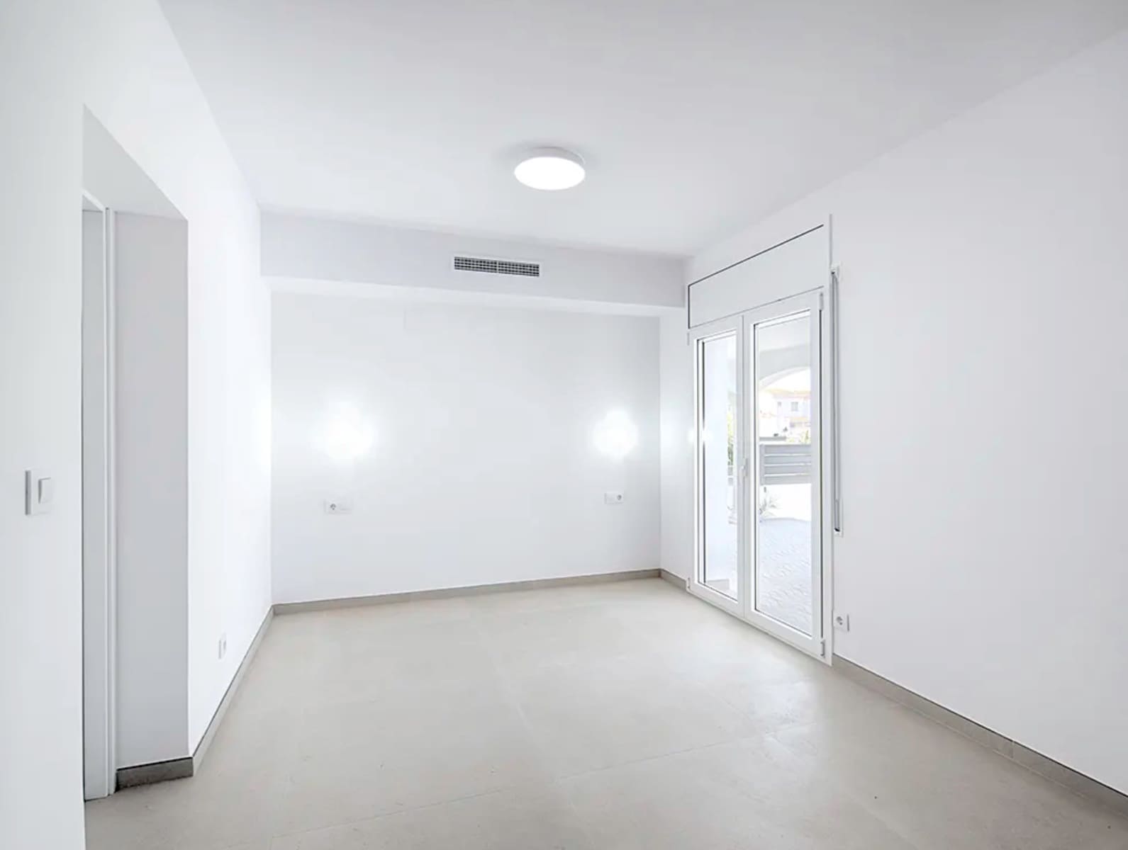 3 sovrum Villa till salu i Empuriabrava med pool garage - 995 000 € (Ref: 9815753)