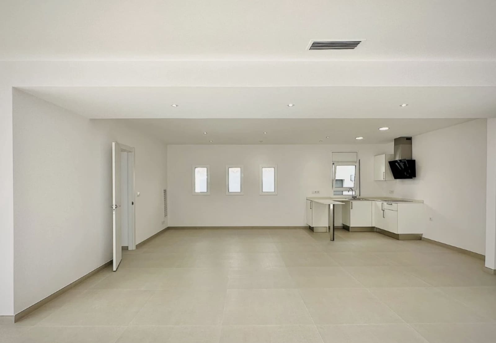 3 sovrum Villa till salu i Empuriabrava med pool garage - 995 000 € (Ref: 9815753)