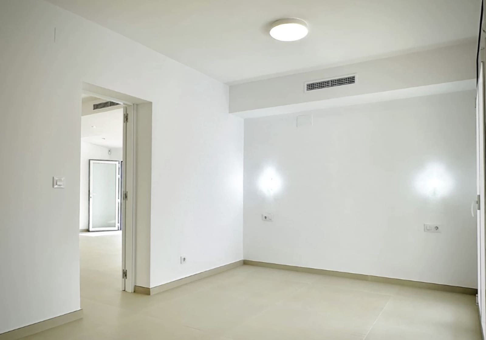 3 sovrum Villa till salu i Empuriabrava med pool garage - 995 000 € (Ref: 9815753)