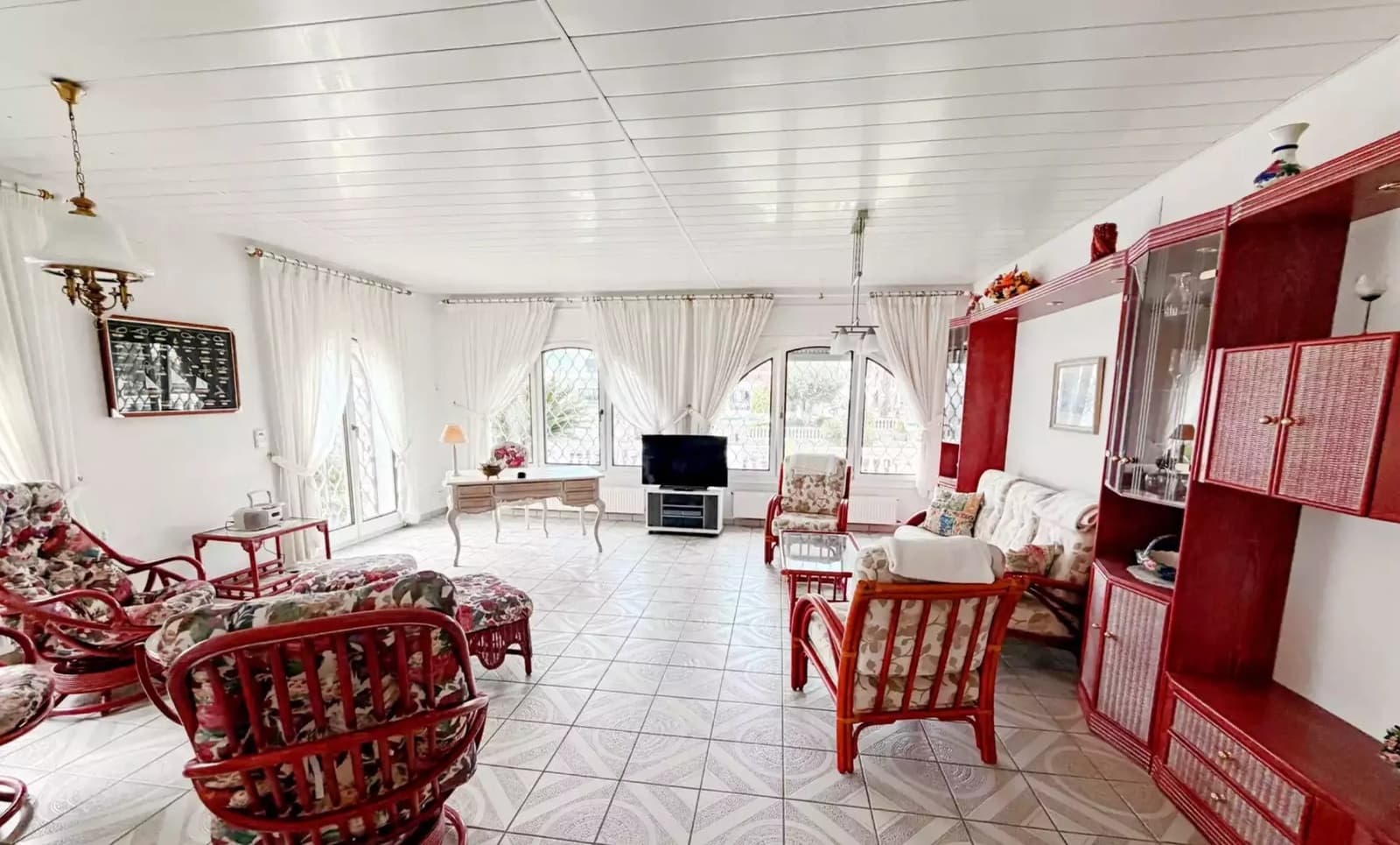 4 soverom Villa til salgs i Empuriabrava med svømmebasseng garasje - € 1 280 000 (Ref: 9859728)