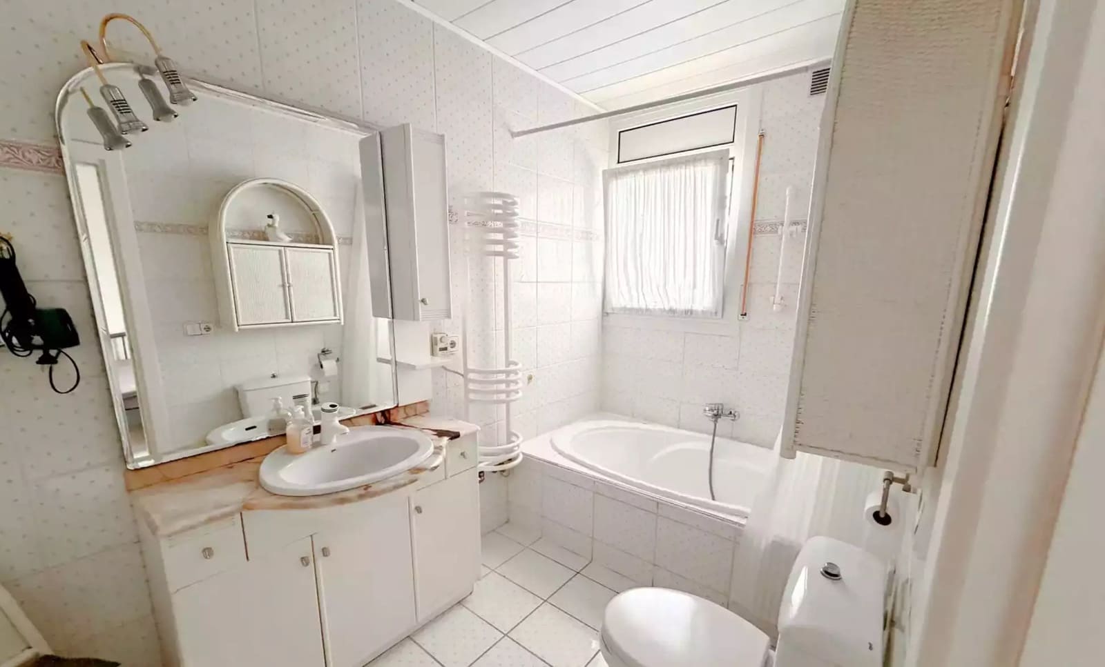 4 soverom Villa til salgs i Empuriabrava med svømmebasseng garasje - € 1 280 000 (Ref: 9859728)