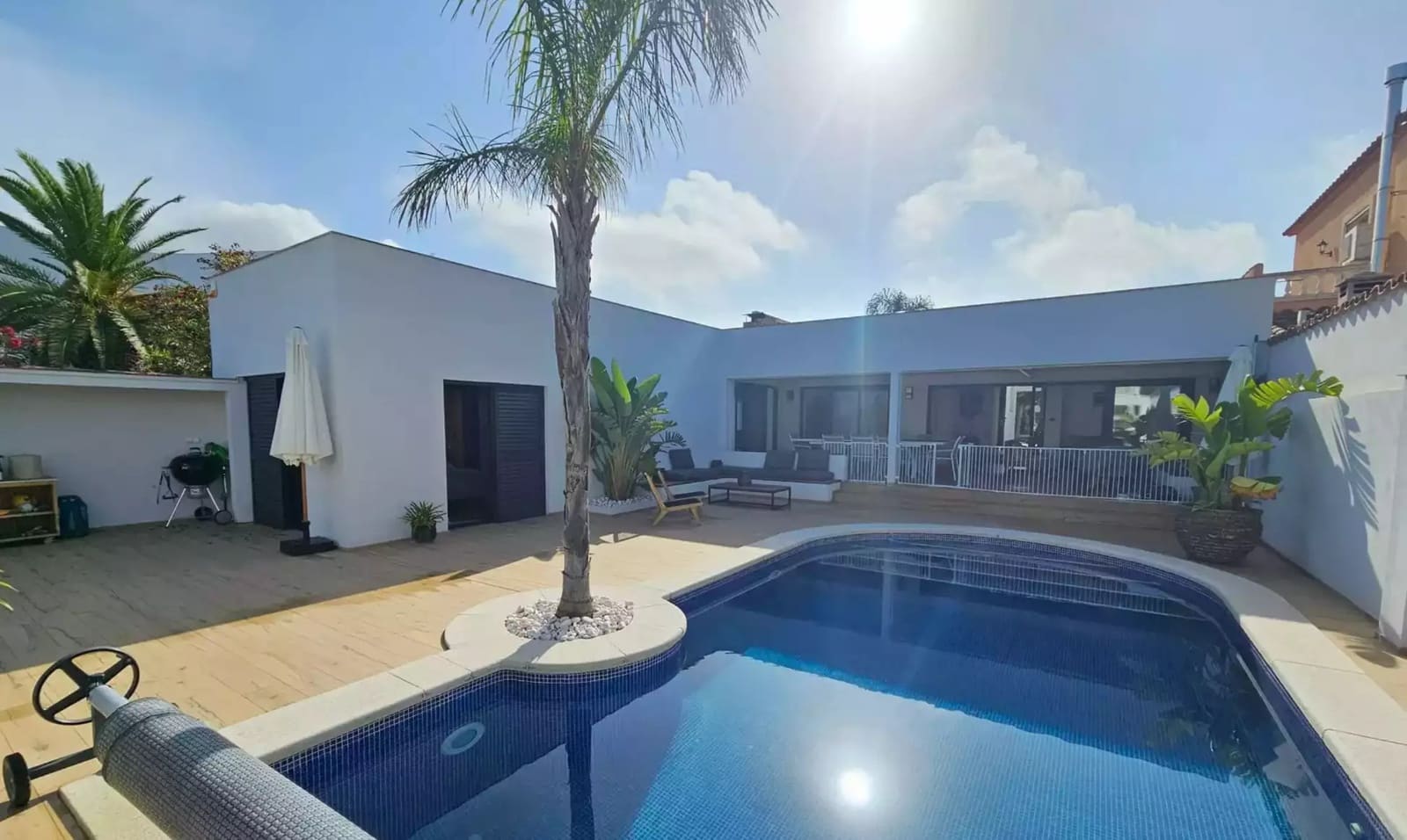 6 quarto Moradia para venda em Empuriabrava com piscina garagem - 1 399 000 € (Ref: 9859730)