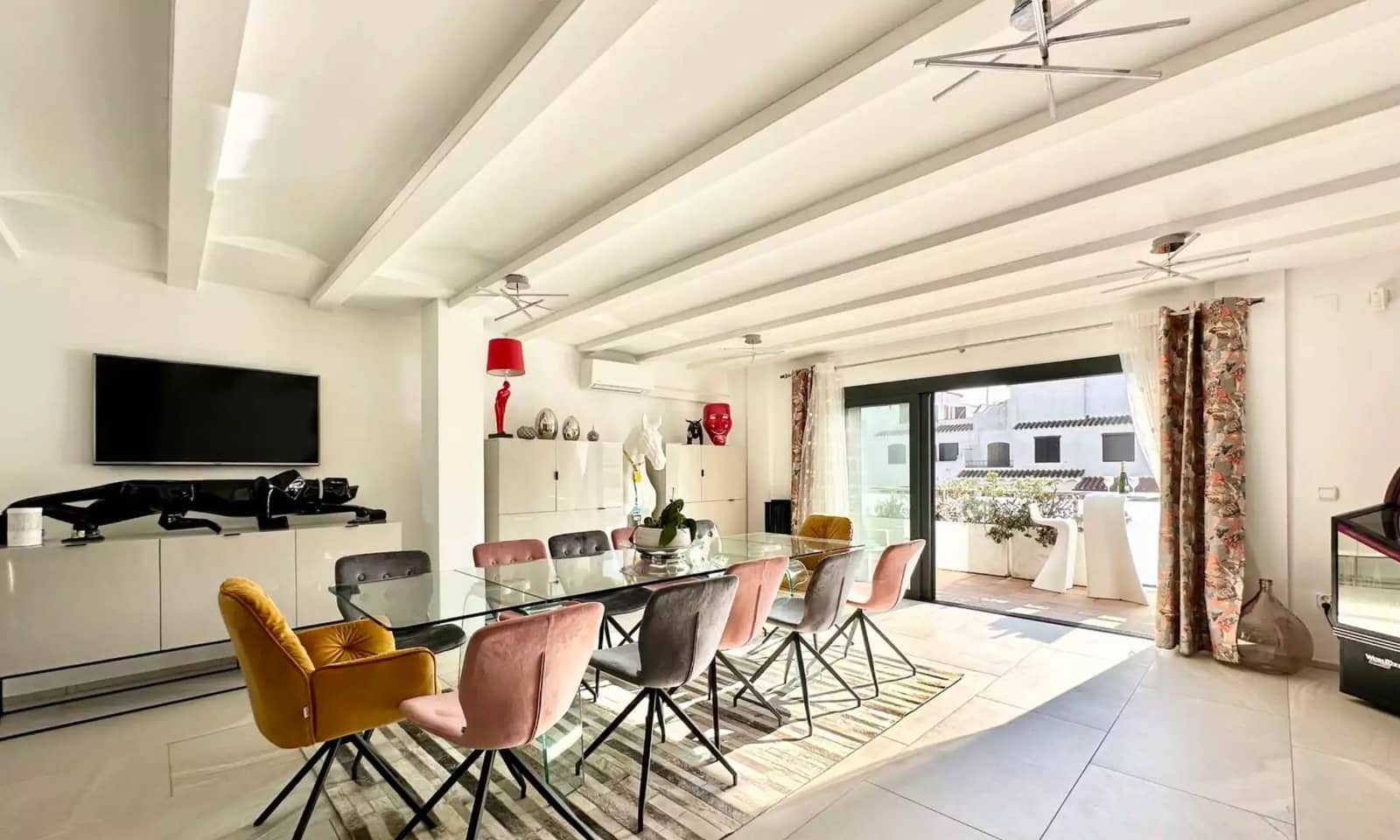6 slaapkamer Villa te koop in Empuriabrava met zwembad garage - € 1.650.000 (Ref: 9859731)