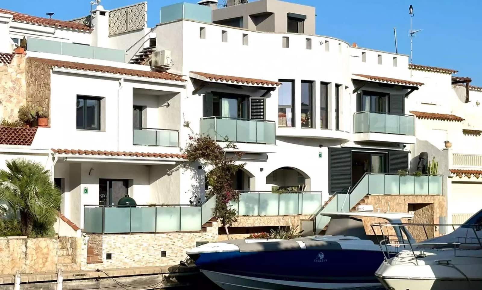 6 slaapkamer Villa te koop in Empuriabrava met zwembad garage - € 1.650.000 (Ref: 9859731)