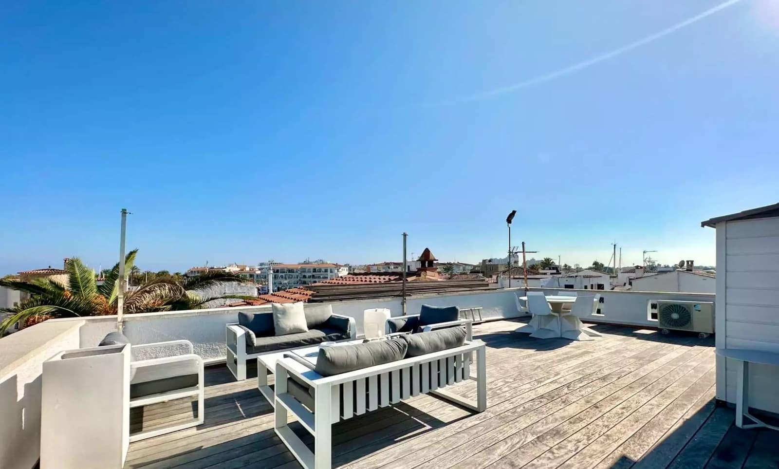 6 slaapkamer Villa te koop in Empuriabrava met zwembad garage - € 1.650.000 (Ref: 9859731)