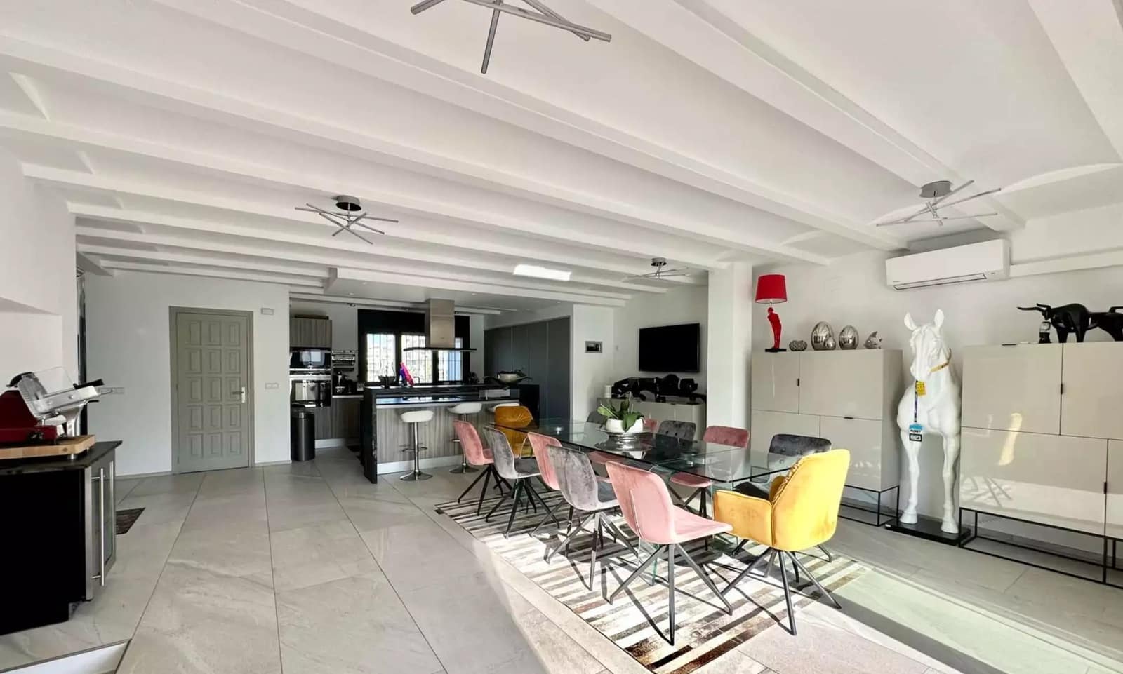 6 slaapkamer Villa te koop in Empuriabrava met zwembad garage - € 1.650.000 (Ref: 9859731)