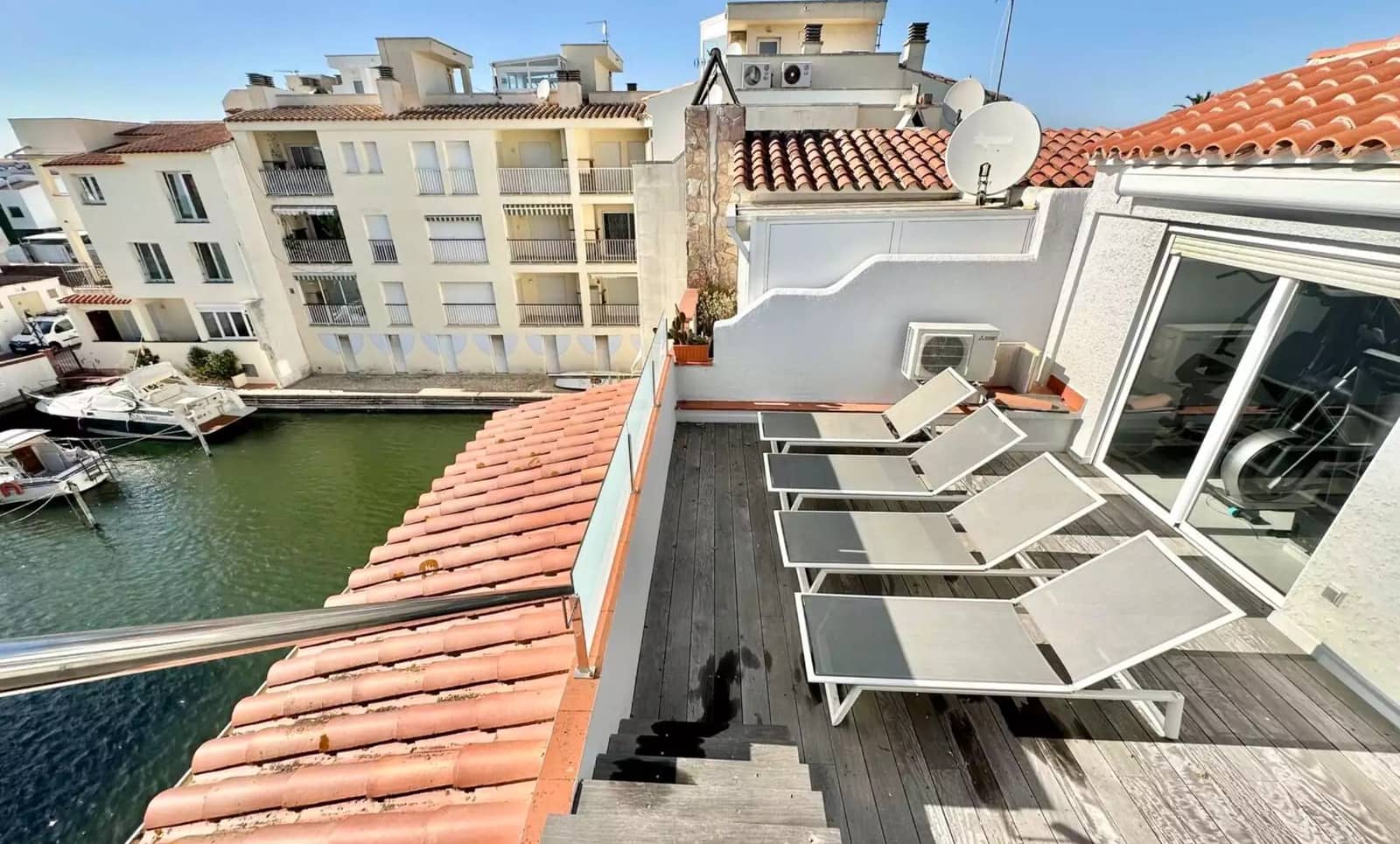 6 slaapkamer Villa te koop in Empuriabrava met zwembad garage - € 1.650.000 (Ref: 9859731)