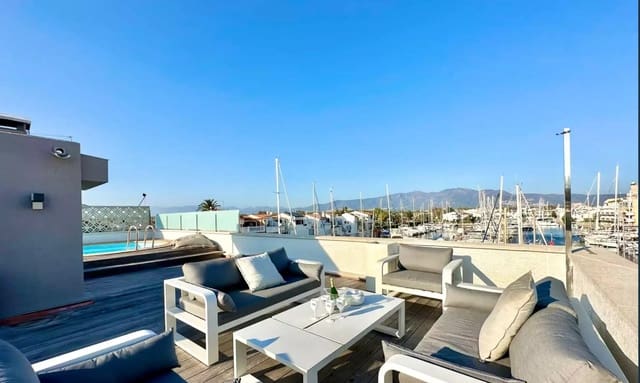 6 slaapkamer Villa te koop in Empuriabrava, Castelló d'Empúries met zwembad garage - € 1.650.000 (Ref: 9859731)