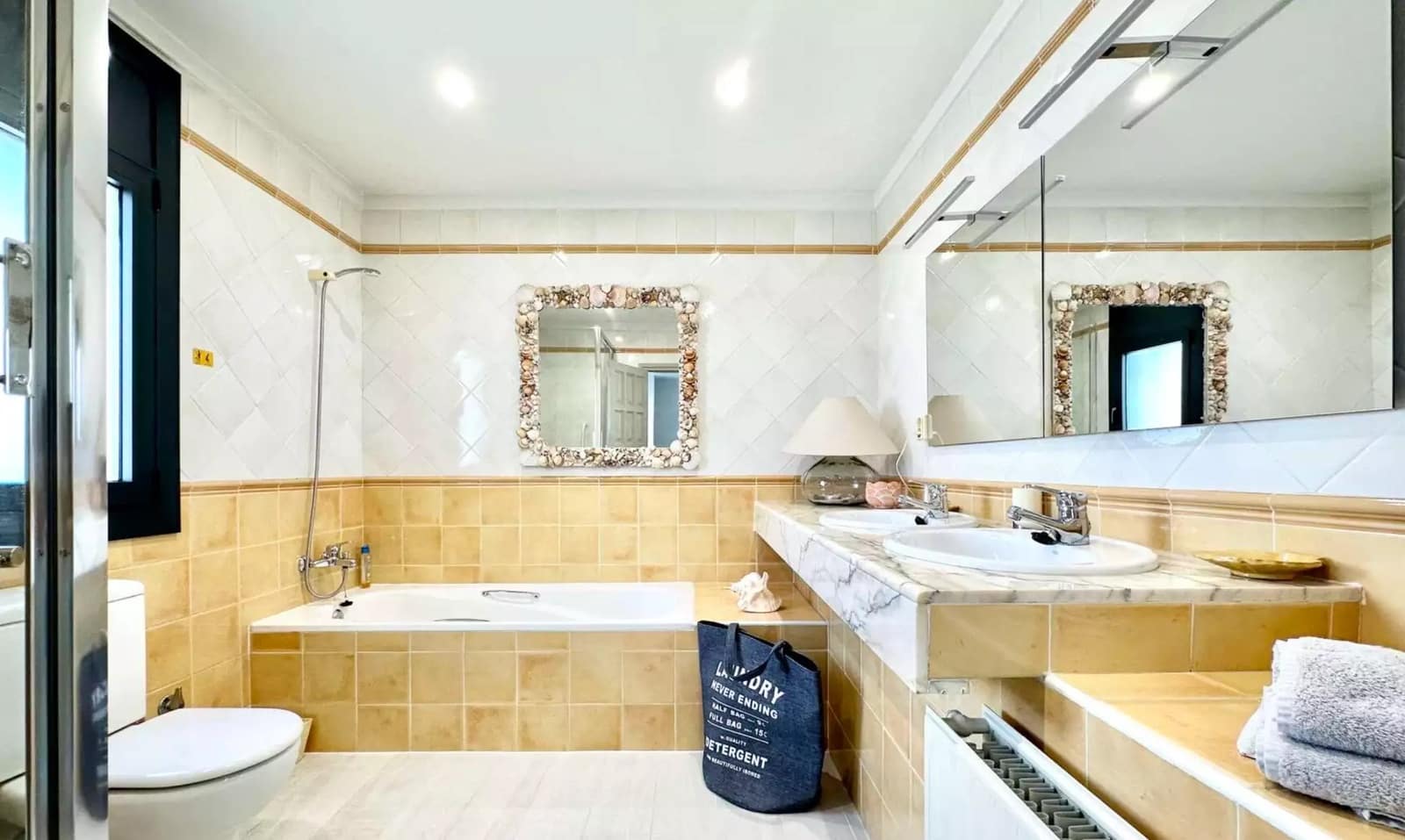 6 slaapkamer Villa te koop in Empuriabrava met zwembad garage - € 1.650.000 (Ref: 9859731)