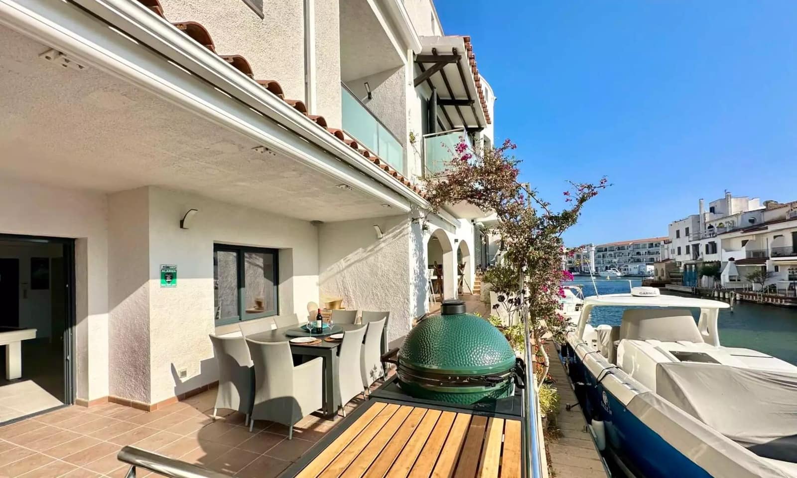 6 slaapkamer Villa te koop in Empuriabrava met zwembad garage - € 1.650.000 (Ref: 9859731)
