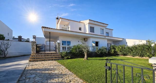 4 chambre Villa/Maison à vendre à Empuriabrava, Castelló d'Empúries avec piscine garage - 1 490 000 € (Ref: 9859732)