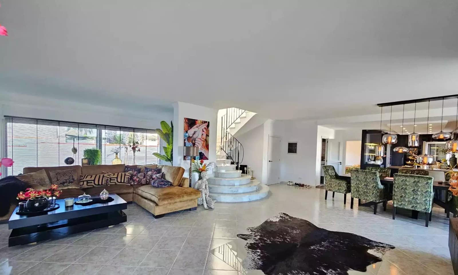 4 sypialnia Willa na sprzedaż w Empuriabrava z basenem garażem - 1 490 000 € (Ref: 9859732)