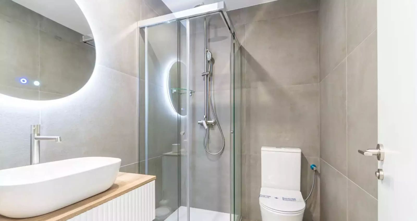 4 sypialnia Willa na sprzedaż w Empuriabrava z basenem garażem - 1 185 000 € (Ref: 9861721)