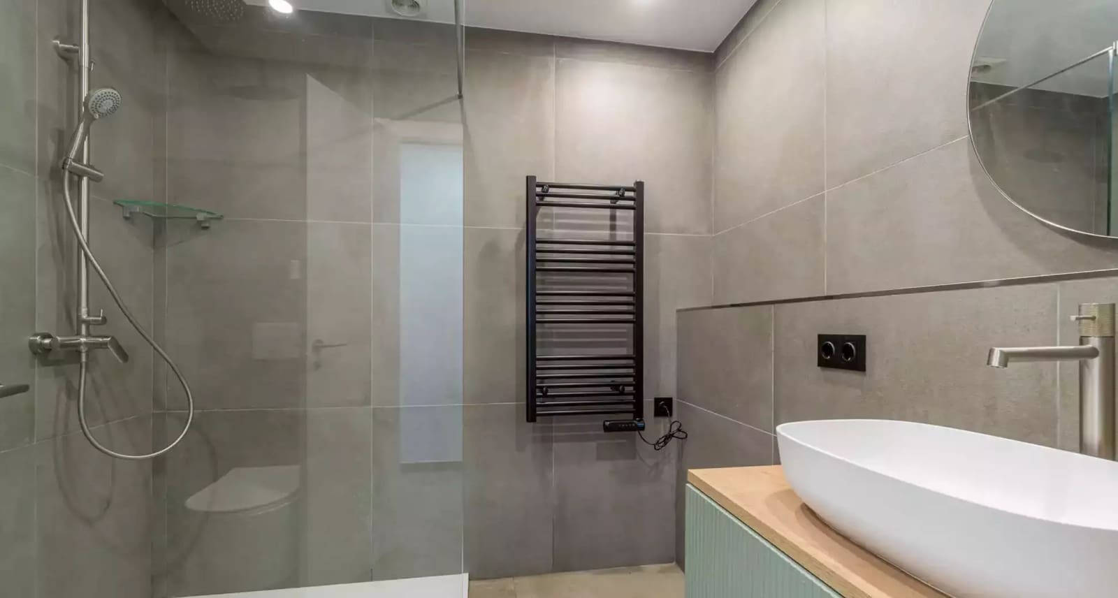 4 sypialnia Willa na sprzedaż w Empuriabrava z basenem garażem - 1 185 000 € (Ref: 9861721)