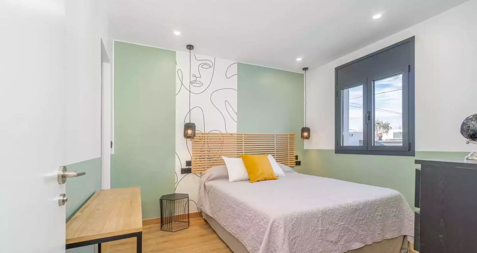 4 sypialnia Willa na sprzedaż w Empuriabrava z basenem garażem - 1 185 000 € (Ref: 9861721)