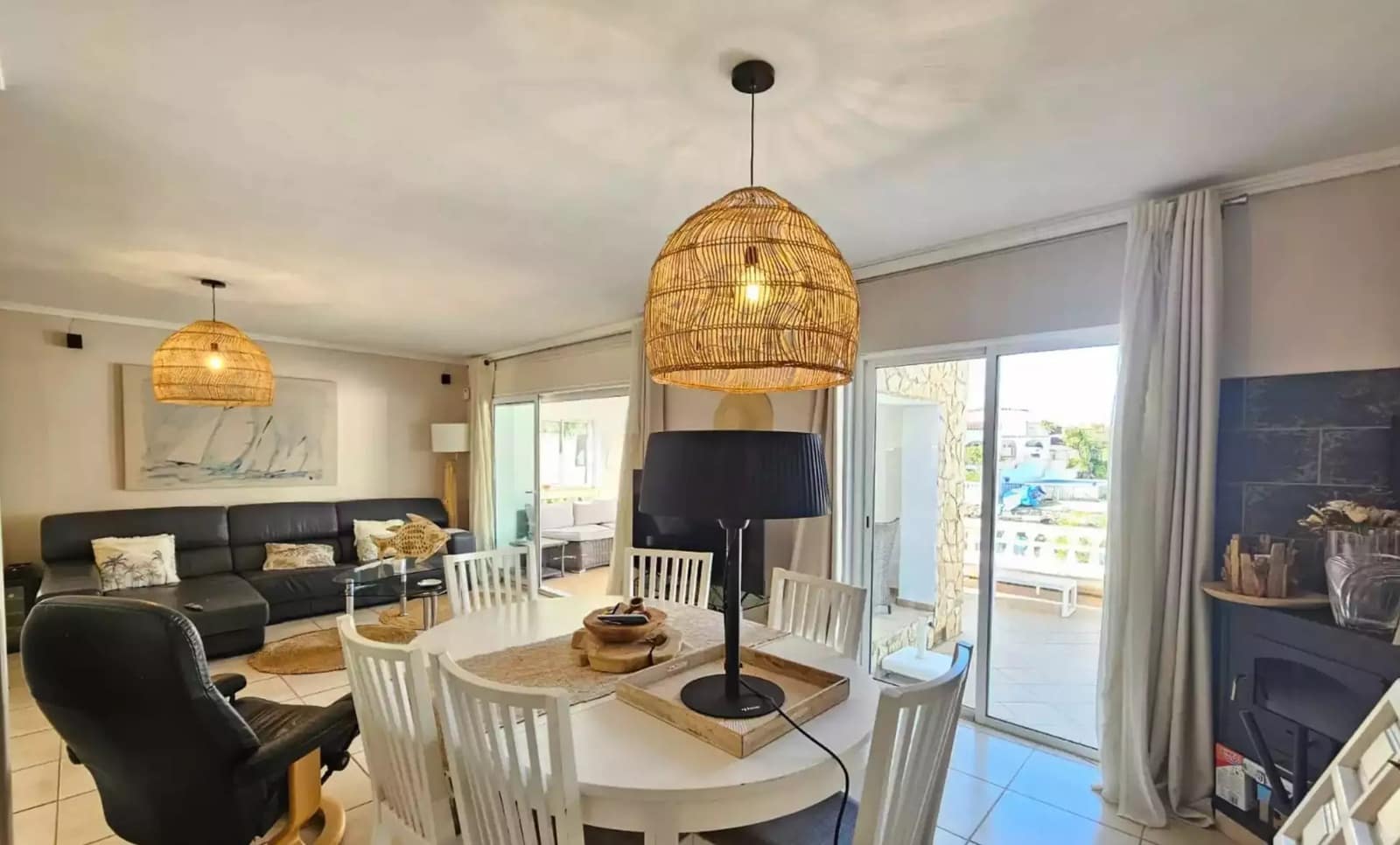 3 soveværelse Villa til salg i Empuriabrava med swimmingpool garage - € 925.000 (Ref: 9865019)