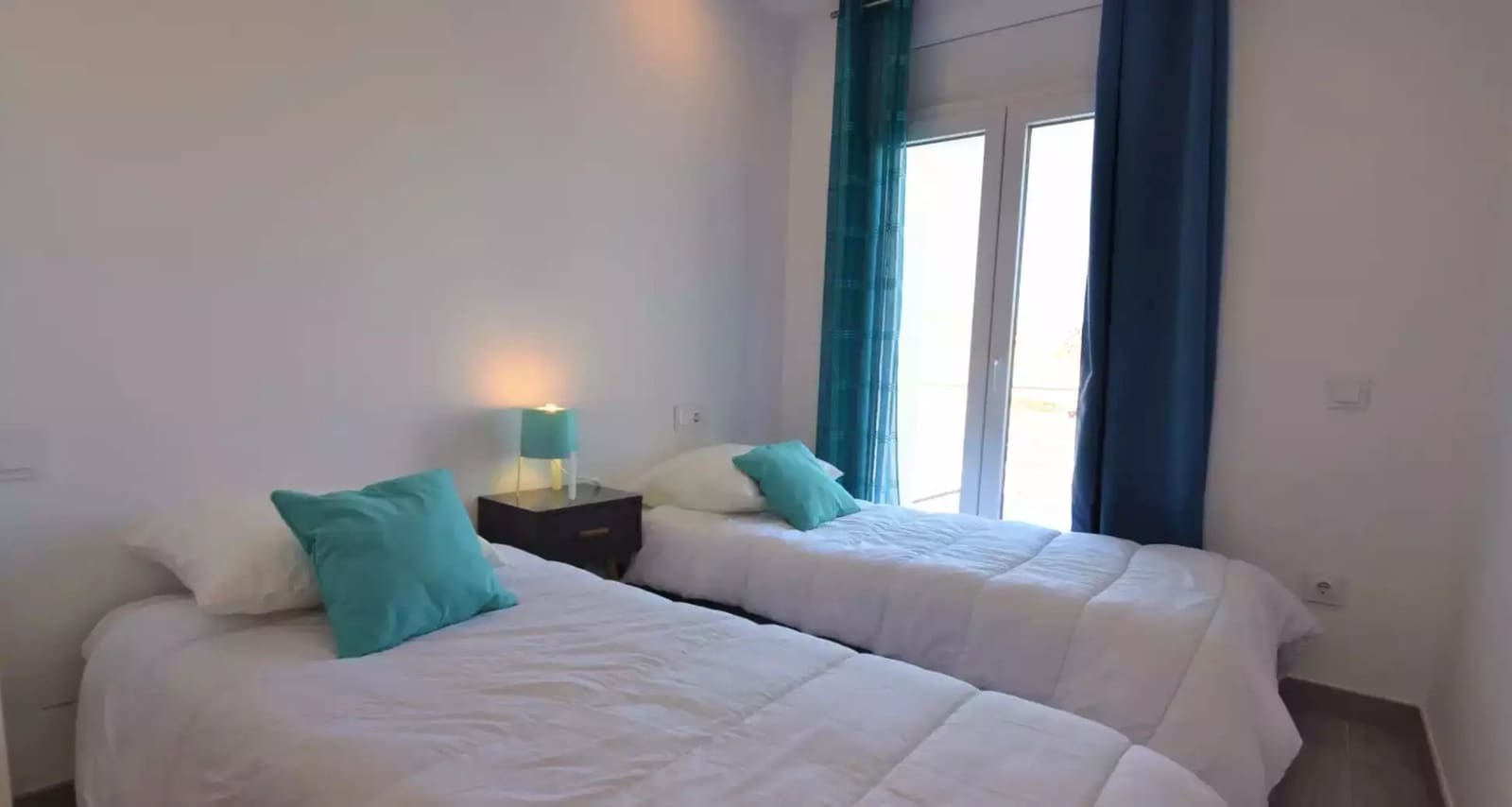 4 bedroom Villa for sale in Empuriabrava with garage - € 925,000 (Ref: 9865020)
