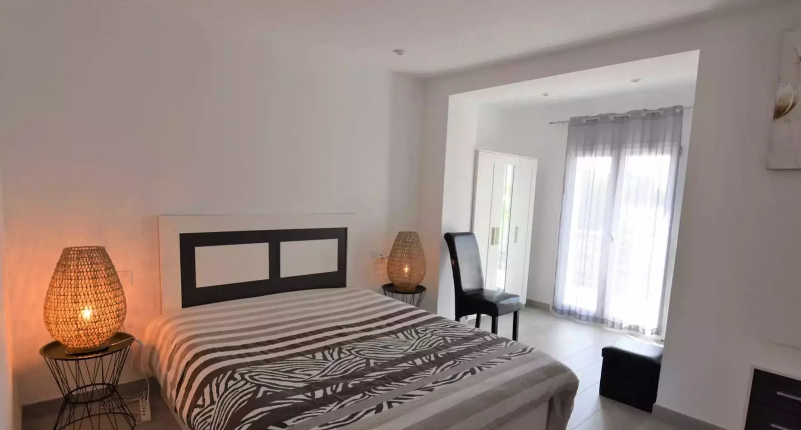 4 bedroom Villa for sale in Empuriabrava with garage - € 925,000 (Ref: 9865020)
