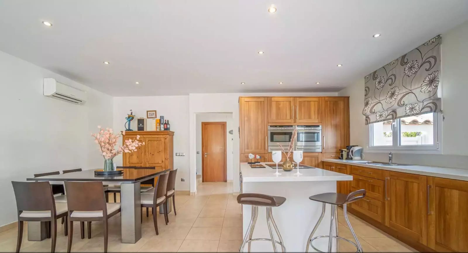 4 Zimmer Villa zu verkaufen in Empuriabrava mit Pool Garage - 1.090.000 € (Ref: 9865021)