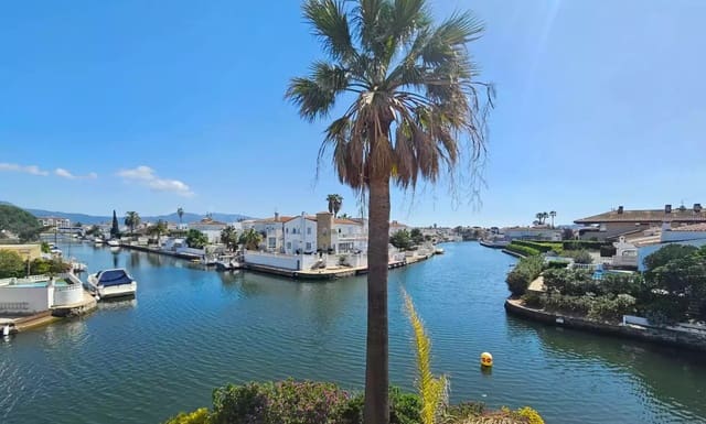 6 sypialnia Dom na sprzedaż w Empuriabrava, Castelló d'Empúries z garażem - 795 000 € (Ref: 9866817)