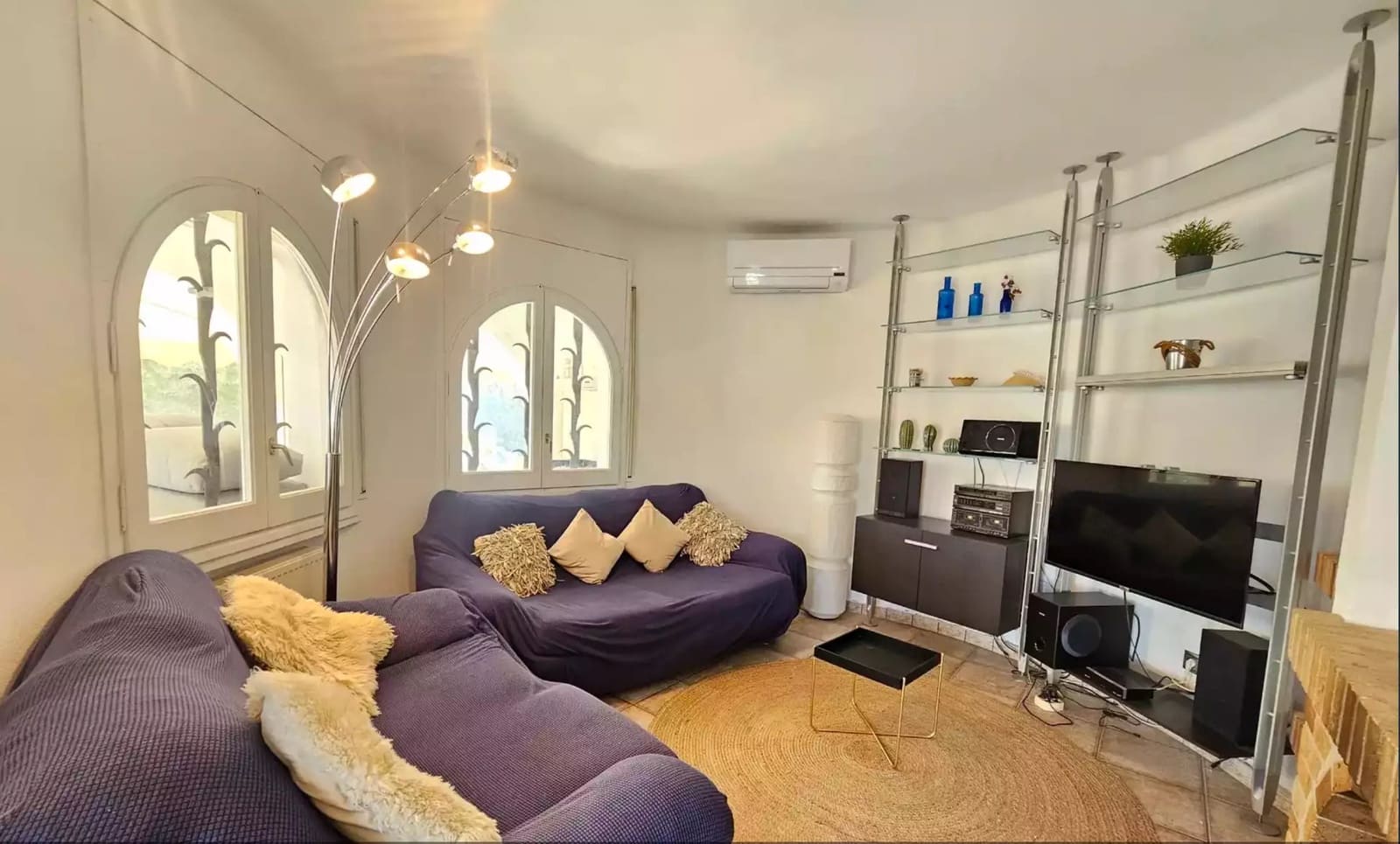 6 bedroom Townhouse for sale in Empuriabrava with garage - € 795,000 (Ref: 9866817)