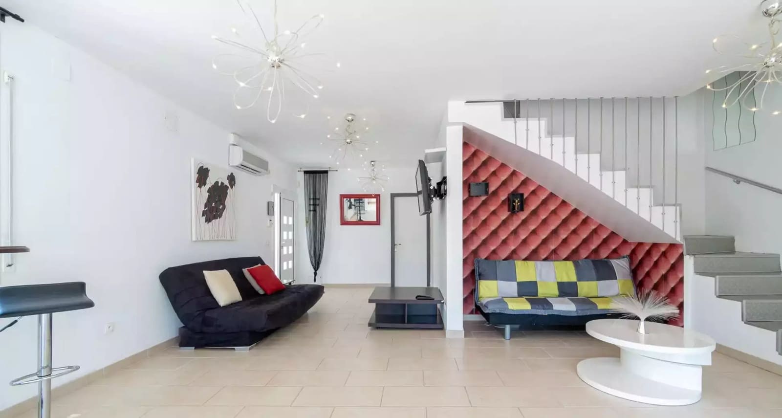 4 slaapkamer Villa te koop in Empuriabrava met zwembad garage - € 889.000 (Ref: 9866818)