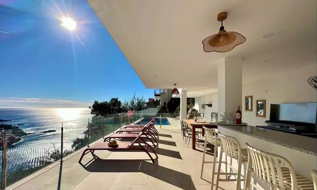 3 sovrum Villa till salu i Roses med pool garage - 1 200 000 € (Ref: 9873139)
