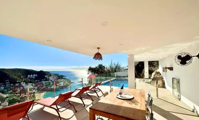 3 sovrum Villa till salu i Roses med pool garage - 1 200 000 € (Ref: 9873139)