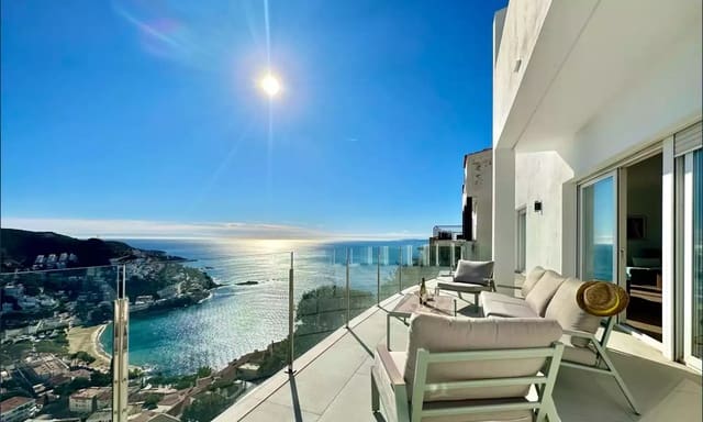 3 sovrum Villa till salu i Roses med pool garage - 1 200 000 € (Ref: 9873139)