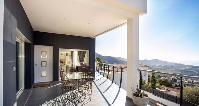 5 slaapkamer Villa te koop in El Mas Fumats, Roses met zwembad garage - € 860.000 (Ref: 9873140)