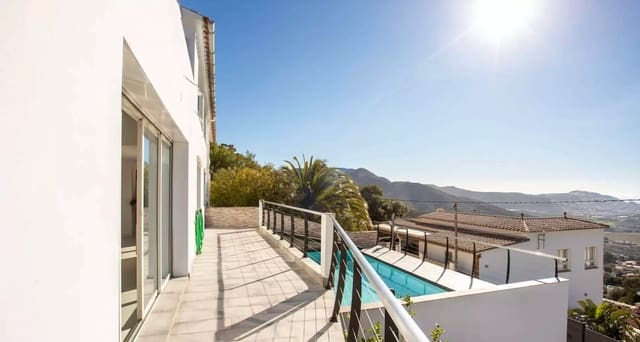 5 slaapkamer Villa te koop in El Mas Fumats, Roses met zwembad garage - € 860.000 (Ref: 9873140)