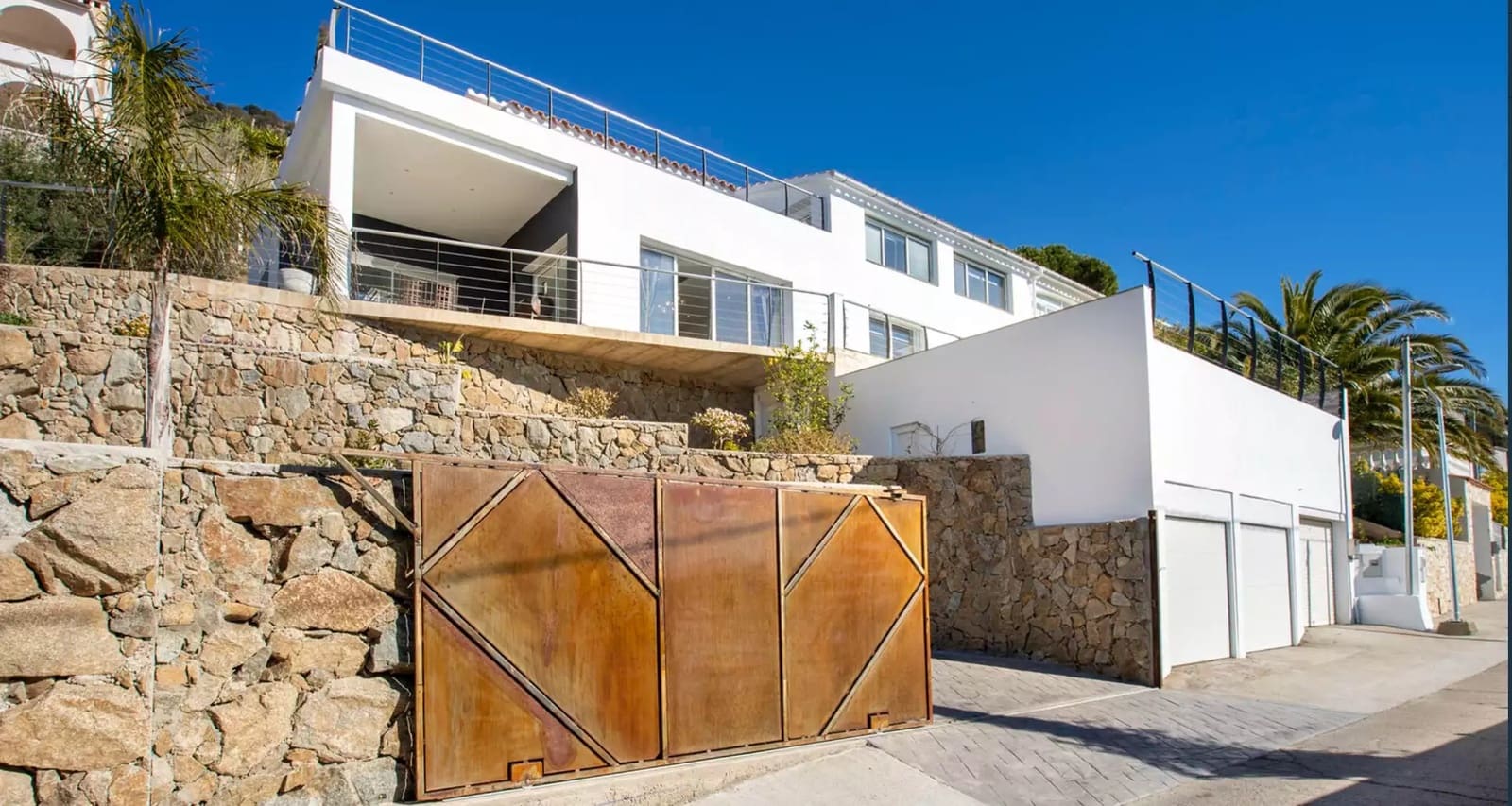 5 bedroom Villa for sale in El Mas Fumats with pool garage - € 860,000 (Ref: 9873140)