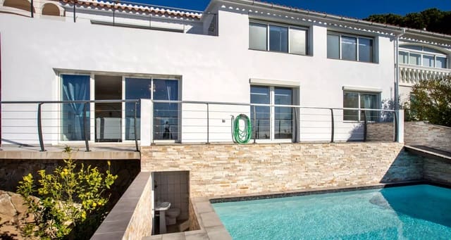 5 slaapkamer Villa te koop in El Mas Fumats, Roses met zwembad garage - € 860.000 (Ref: 9873140)