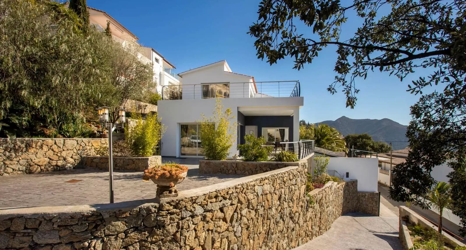 5 bedroom Villa for sale in El Mas Fumats with pool garage - € 860,000 (Ref: 9873140)
