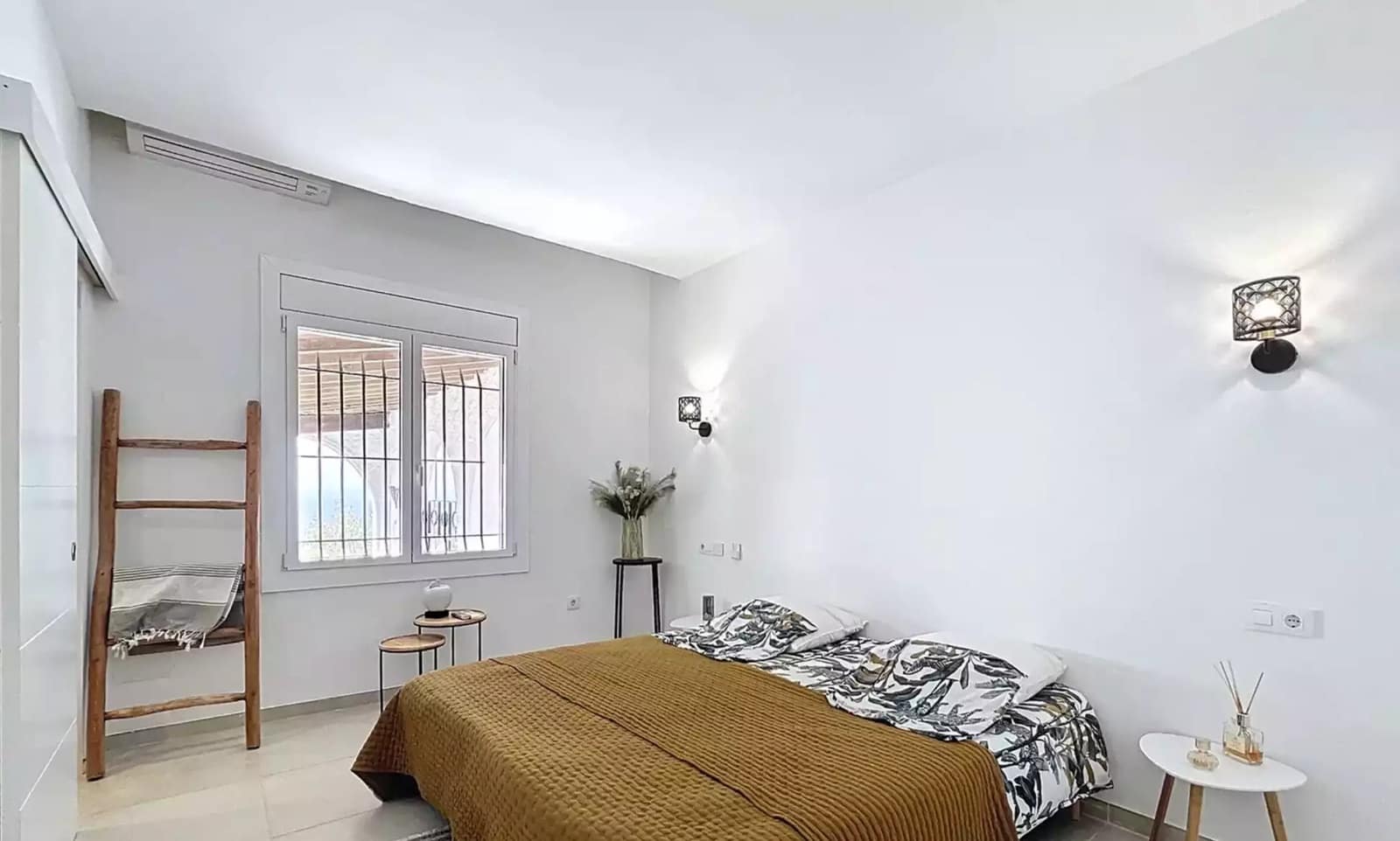 6 slaapkamer Villa te koop in Roses met zwembad garage - € 2.490.000 (Ref: 9873141)